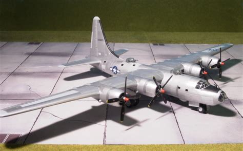 Consolidated B-32 “Dominator” (Anigrand, Resin) | ModelPlanes.de