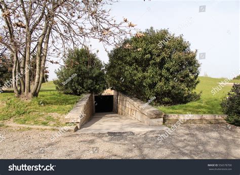 Entrance Tomb Philip Ii Macedon Stock Photo 556578700 | Shutterstock