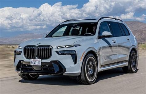 2023 BMW X7 Launched In India, Priced From Rs 1.22 Crore | CarDekho.com