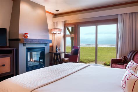 Oceanfront Mini King - Stephanie Inn - Oceanfront Hotel in Cannon Beach, Oregon