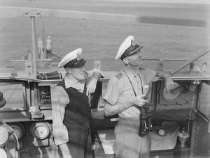 HMS MANXMAN TAKES RELIEF SUPPLIES TO MALTA. NOVEMBER 1942. | Imperial ...