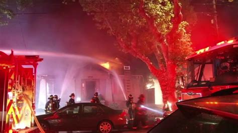 Firefighter injured battling house fire in Alameda - ABC7 San Francisco