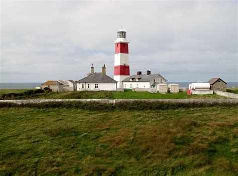 Bardsey Island Lighthouse © Rude Health cc-by-sa/2.0 :: Geograph ...