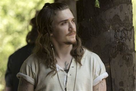 Outsiders: Kyle Gallner on His Place in the Farrell Family