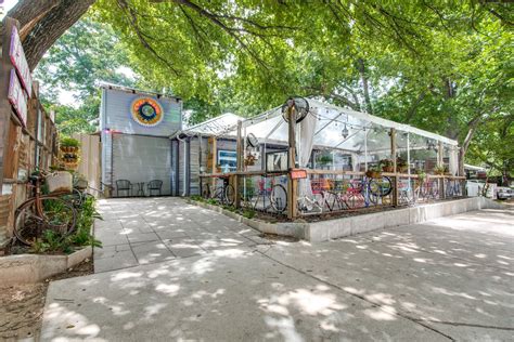 Photo Highlights: Rainey Street in Austin | Shoot2Sell Real Estate ...