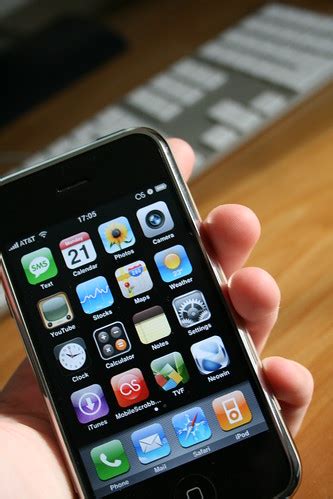 iPhone - In Hand | The iPhone in my hand. Like I said in the… | Flickr