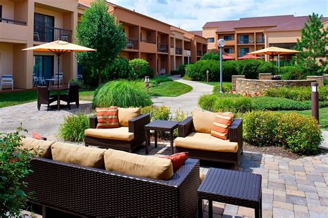 Courtyard by Marriott - Chicago / Oakbrook Terrace | green tripz ...