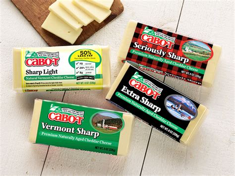 Ally's Sweet and Savory Eats: Cabot Cheese Holiday Gift Set Giveaway