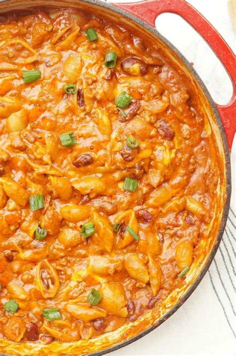 Cheesy Chili Noodles: One Pot Dinner Idea - Ideas for the Home