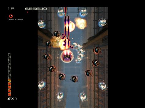 Screenshot of Ikaruga (GameCube, 2001) - MobyGames