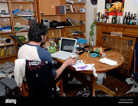 Student room party mess hi-res stock photography and images - Alamy