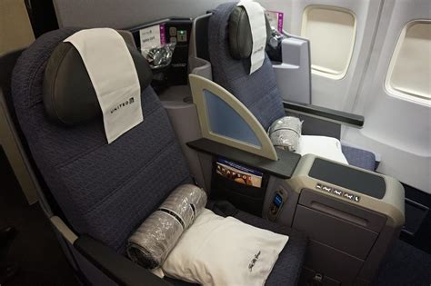 United Boeing 757 First Class