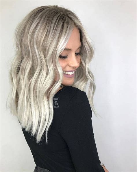 Pin von 𝕁𝕖𝕟𝕟𝕚𝕗𝕖𝕣 𝕃𝕪𝕟𝕟𝕖♛ auf ♥ℓєтz ℳąƙℰʊ℘ ♥ | Frisuren, Platinblonde haare, Haarfarben