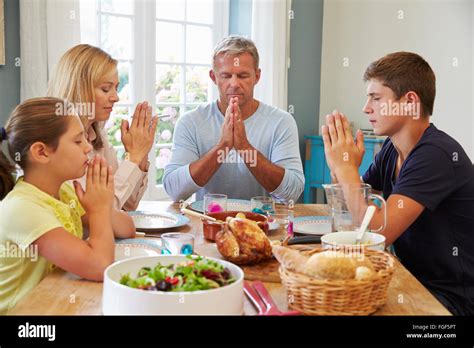 Prayer before dinner hi-res stock photography and images - Alamy