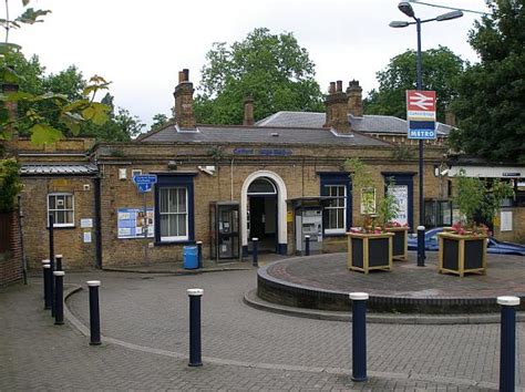 Catford Bridge Railway Station - London