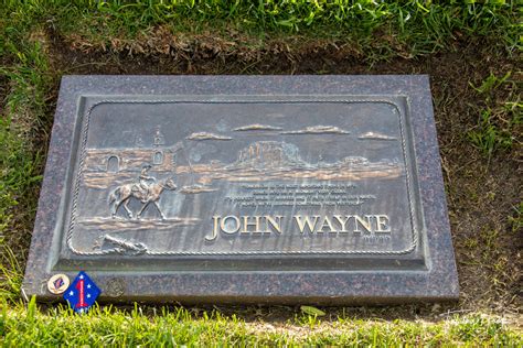 Top 25 Famous Graves To Visit | Famous Celebrity, Infamous Grave Photos and Locations - Famous ...