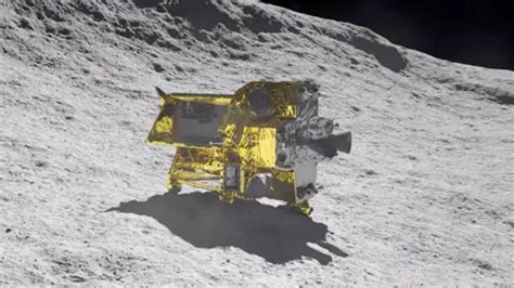 Japan hopes sunlight can save stricken Slim Moon lander