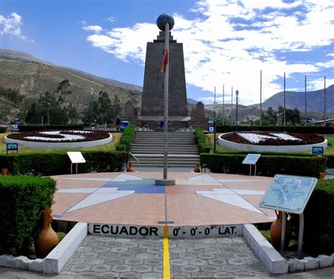 The center of the world, Ecuador » Tripfreakz.com