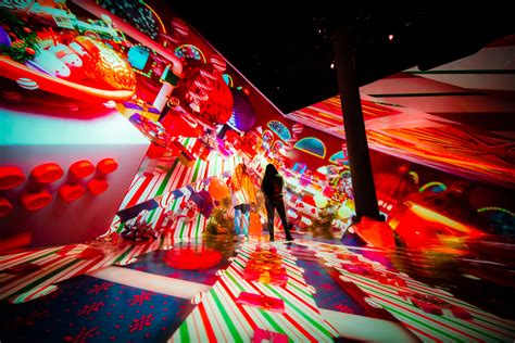 ARTECHOUSE's new immersive holiday installation in NYC is a giant ...