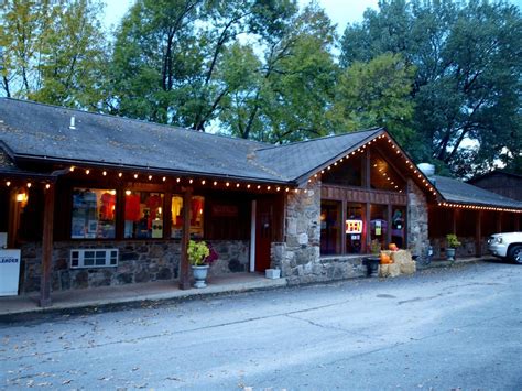 Jojo's Catfish Wharf In Arkansas Is Well Worth The Trip