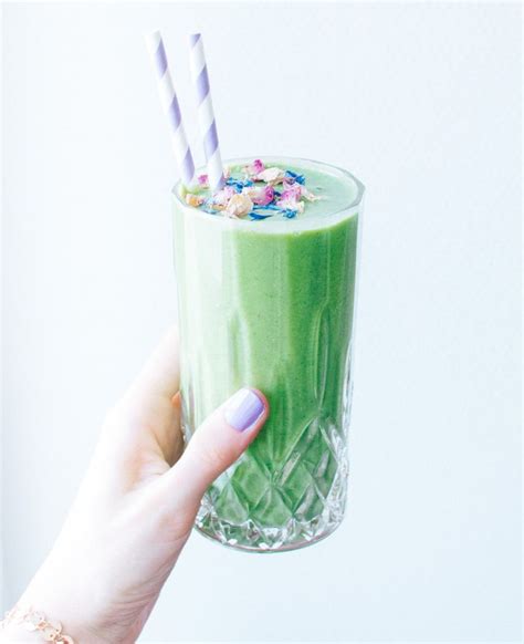 Sweet and creamy protein rich green smoothie with white beans (A Million Miles) | Smoothie ...