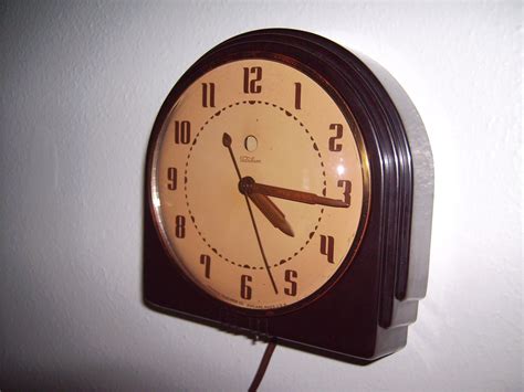 File:Telechron clock 2H07-Br Administrator.JPG - Wikimedia Commons