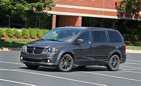 2019 Dodge Grand Caravan Reviews | Dodge Grand Caravan Price, Photos ...