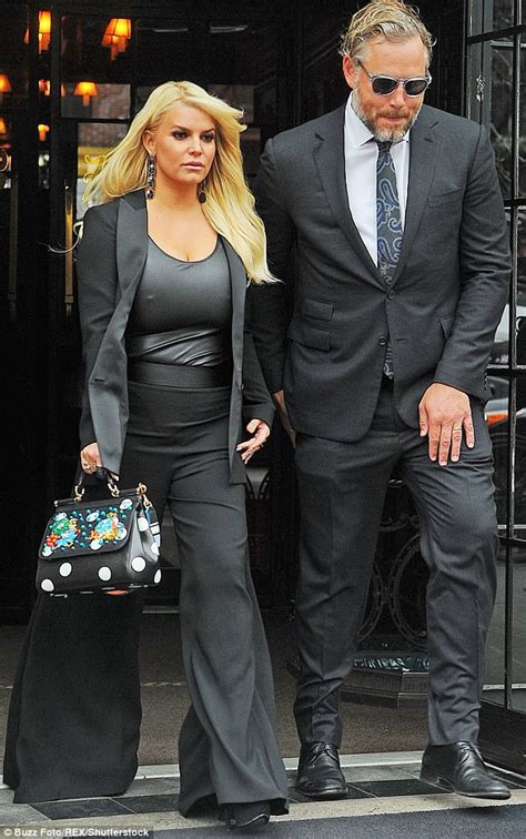 Jessica Simpson and husband Eric both suit up in NYC | Daily Mail Online