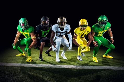 University of Oregon Ducks 2018 football uniforms all combos featuring cust | Oregon football ...