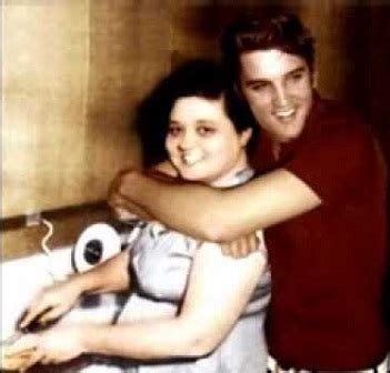 Who was Gladys Presley? Wiki, Parents, Husband, Net Worth & Facts