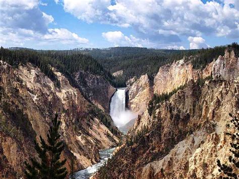 20 Montana Landmarks For Your 2024 Bucket List