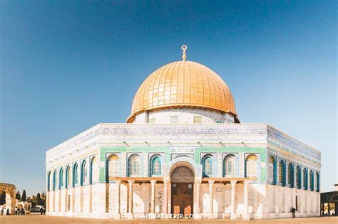 How to Visit the Dome of the Rock on the Temple Mount in Jerusalem — LAIDBACK TRIP