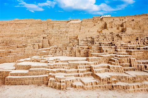 The Huaca Pucllana: A Massive Ancient Pyramid You Probably Never Knew Existed — Curiosmos