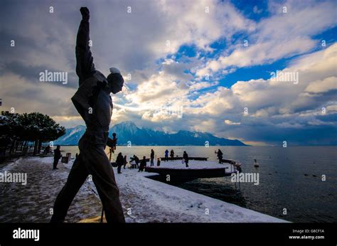 Statue of Freddie Mercury on Lac Leman, Montreux, Switzerland Stock Photo - Alamy