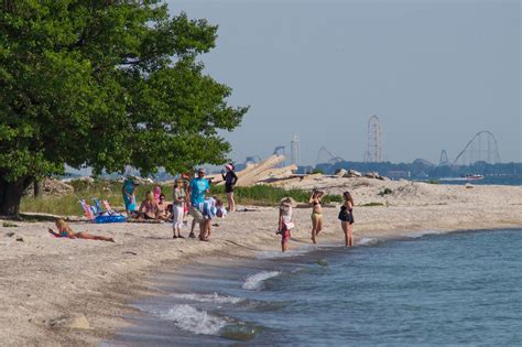 Rocky Beach | Kelleys Island | Kelleys island, Beach, Cedar point amusement park