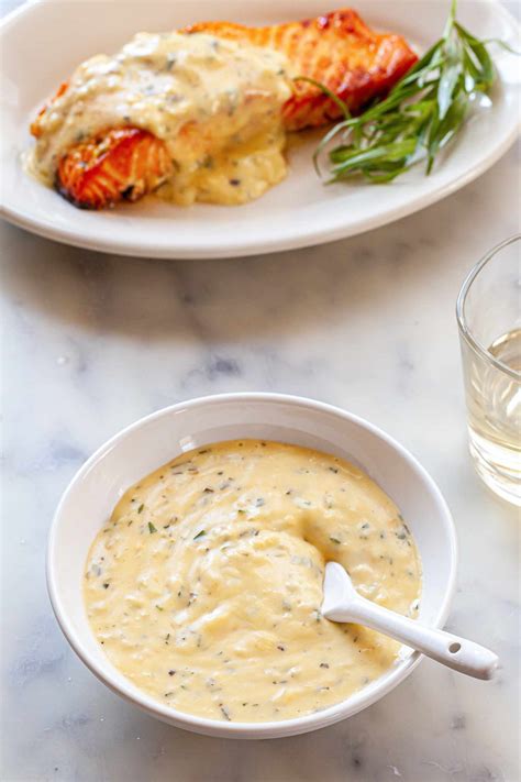 Classic Béarnaise Sauce Recipe