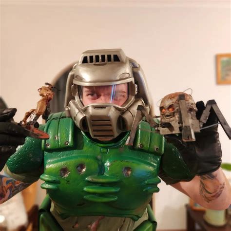 Doomguy Cosplay completed! : r/Doom