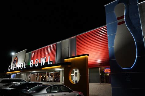 Capitol Bowl | Modern Bowling Alley in Sacramento | 916-371-4200