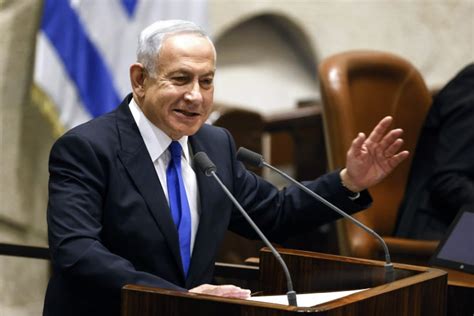 Netanyahu seals dramatic comeback as he is sworn in as Israel prime minister