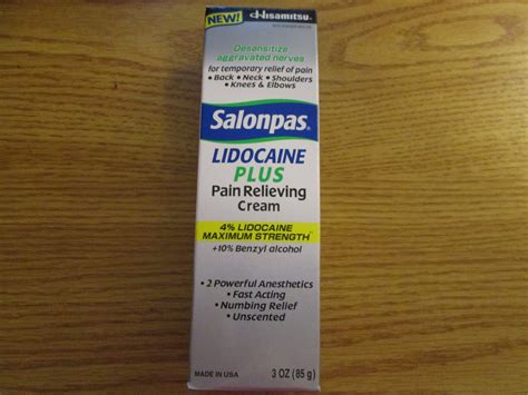 Missy's Product Reviews : Salonpas Lidocaine Plus Pain Relieving Cream & Relieving Liquid