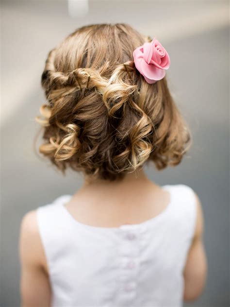 14 Adorable Flower Girl Hairstyles