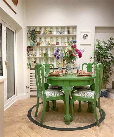 Small Dining Room Ideas | Valspar Paint