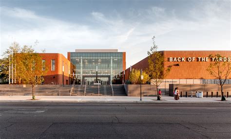 Gallery of Back of the Yards High School / STL Architects - 16