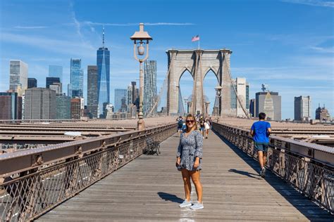 6 Fun Things to Know Before Walking the Brooklyn Bridge