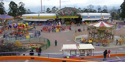 VulQano park, Quito, Ecuador. Tourist Attractions. Teleferico - PlanetAndes