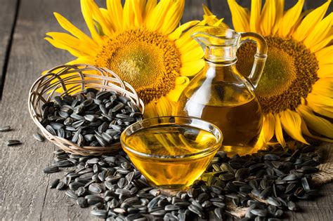 Sunflower Oil Vs. Vegetable Oil: SPICEography Showdown