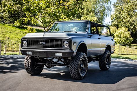 TRAVIS BARKER'S 1972 CHEVROLET K5 BLAZER CUSTOM SUV