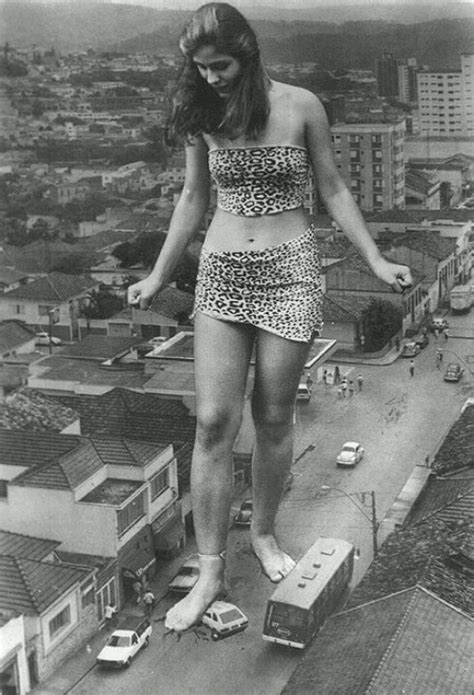 Giganta #Cosplay #RetroHeroines #Giantess | Photomontage, Photo, Women