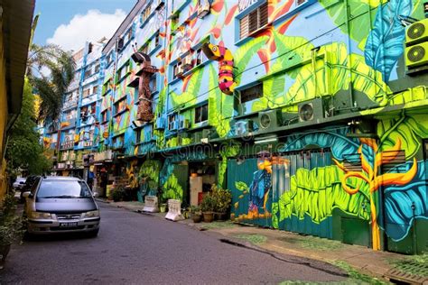 Beautiful Street Art in Kuala Lumpur Malaysia Attracts Many Tourists ...