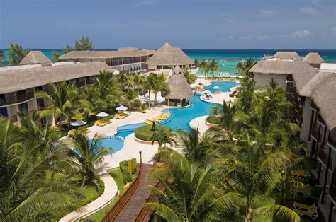 The Reef Coco Beach Resort - Save on this All-Inclusive